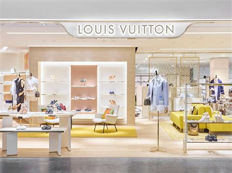 nuova apertura negozio louis vuitton parigi 28 novembre 2019|Louis Vuitton & La Rinascente. L’apertura di due nuovi due store.